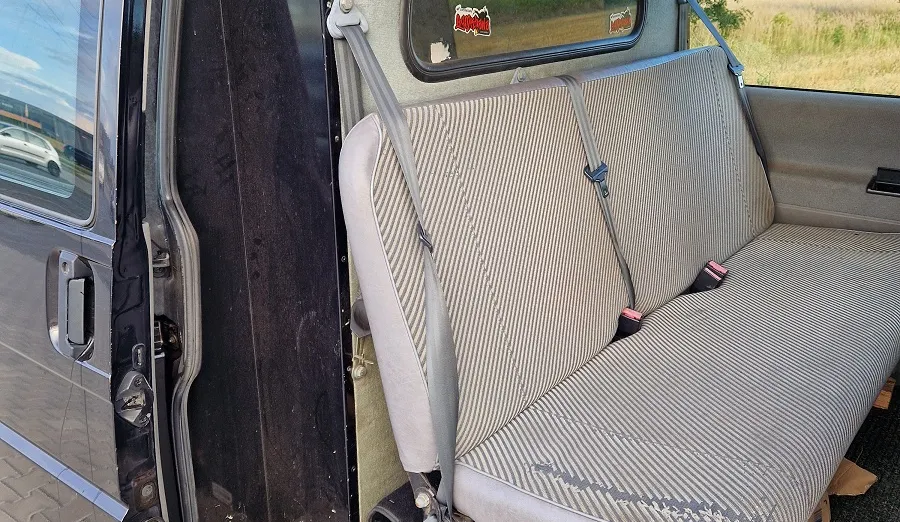 VOLKSWAGEN Transporter -