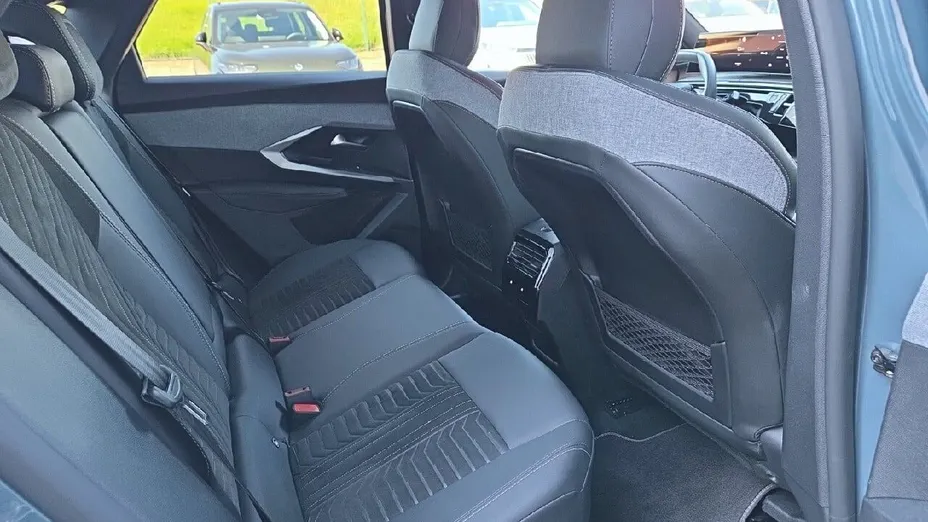 PEUGEOT 3008 3008 1.2 PureTech mHEV GT Exclusive e-DCS6