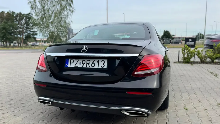 MERCEDES-BENZ E Klasa E 200 9G-TRONIC