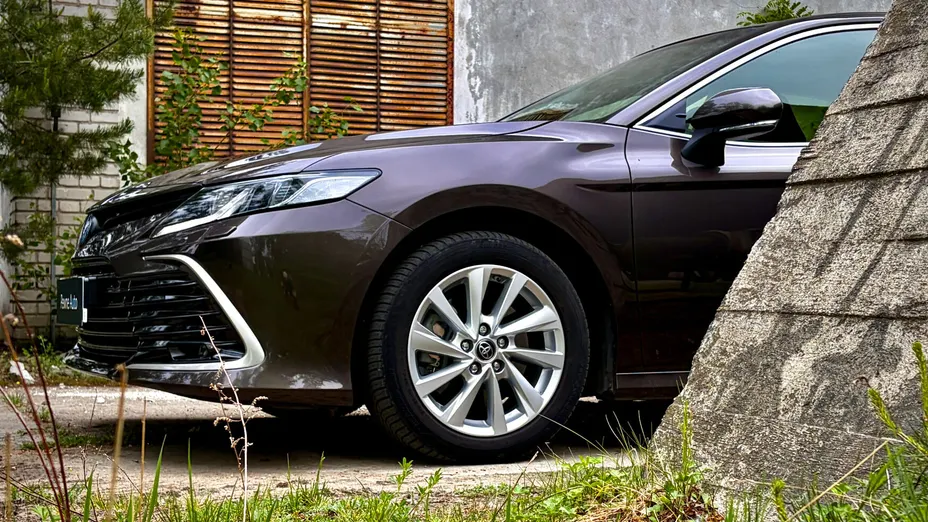 TOYOTA Camry Camry 2.5 Hybrid Comfort CVT