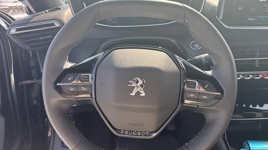 PEUGEOT 2008 e-2008 Allure Pack