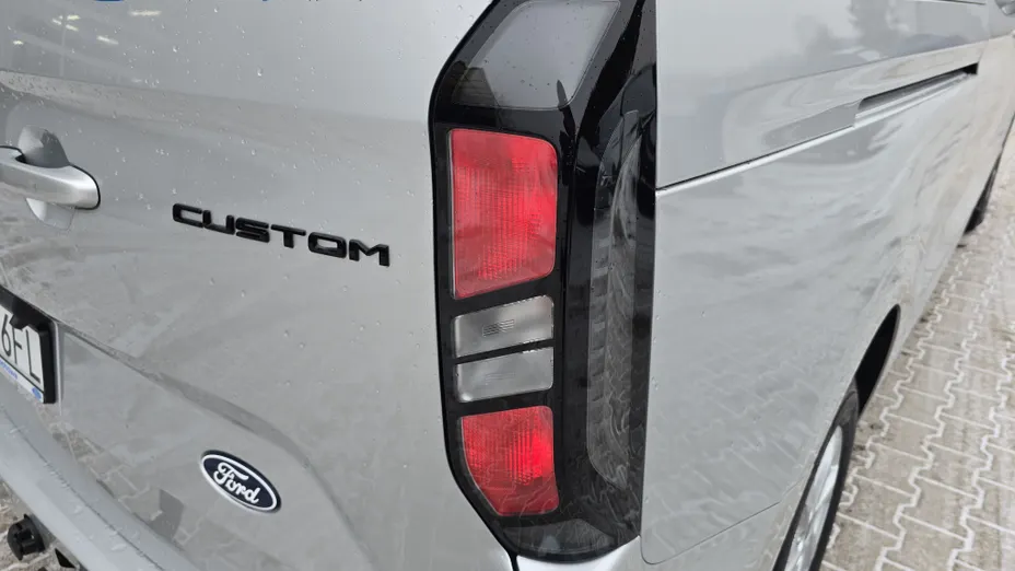 FORD Transit Custom Transit Custom 2.5 PHEV 320 L2H1 Limited (bryg.) CVT