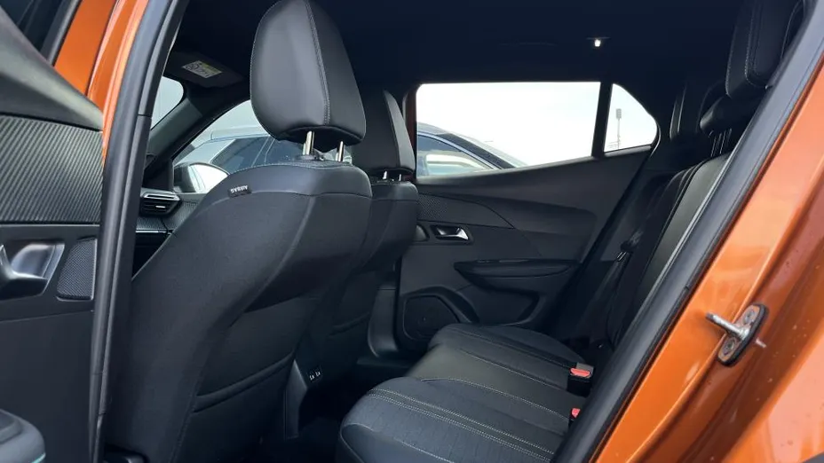 PEUGEOT 2008 2008 1.2 PureTech Allure S&S EAT8