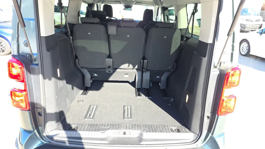 TOYOTA Proace Verso Proace Verso 2.0 D4-D Long Family aut
