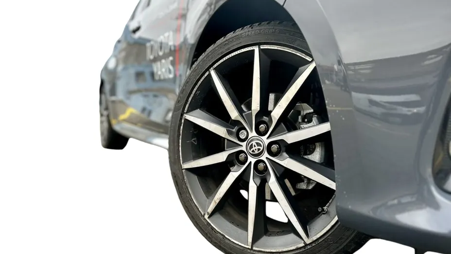 TOYOTA Yaris Yaris Hybrid 1.5 GR Sport