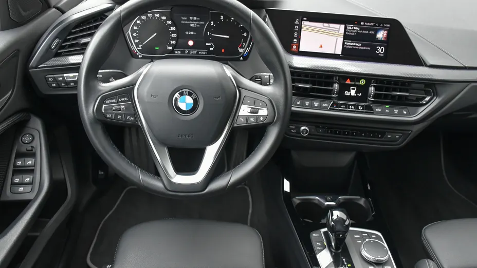 BMW Seria 1 118i Sport Line