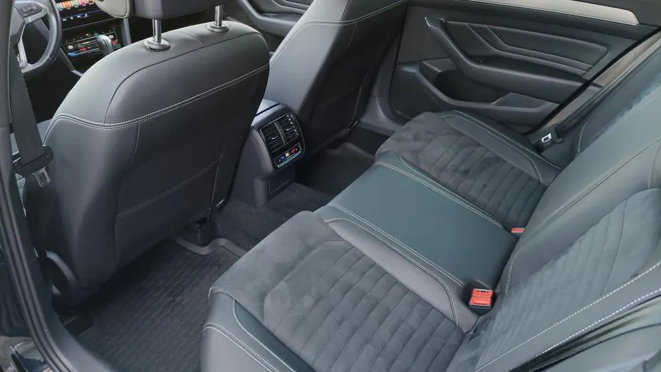 VOLKSWAGEN Passat Passat 2.0 TDI 4Mot. Elegance DSG