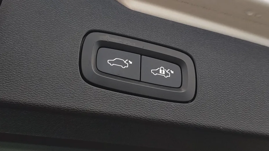 VOLVO V60 V60 B4 D Momentum Pro aut