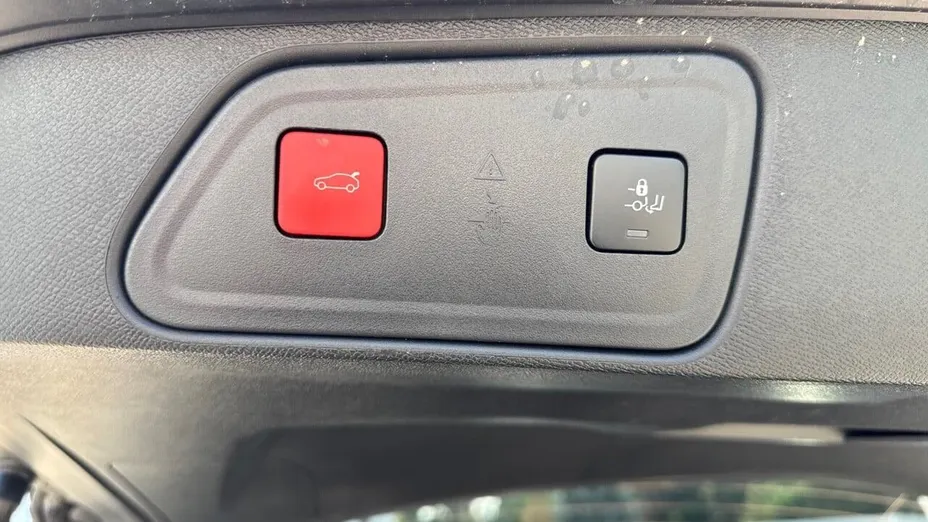 PEUGEOT 3008 3008 1.2 PureTech mHEV Allure Pack S&S e-DCS6