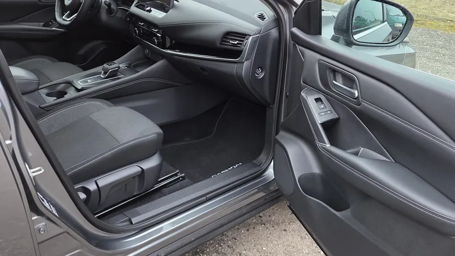 NISSAN Qashqai Qashqai 1.3 DIG-T mHEV N-Connecta Xtronic