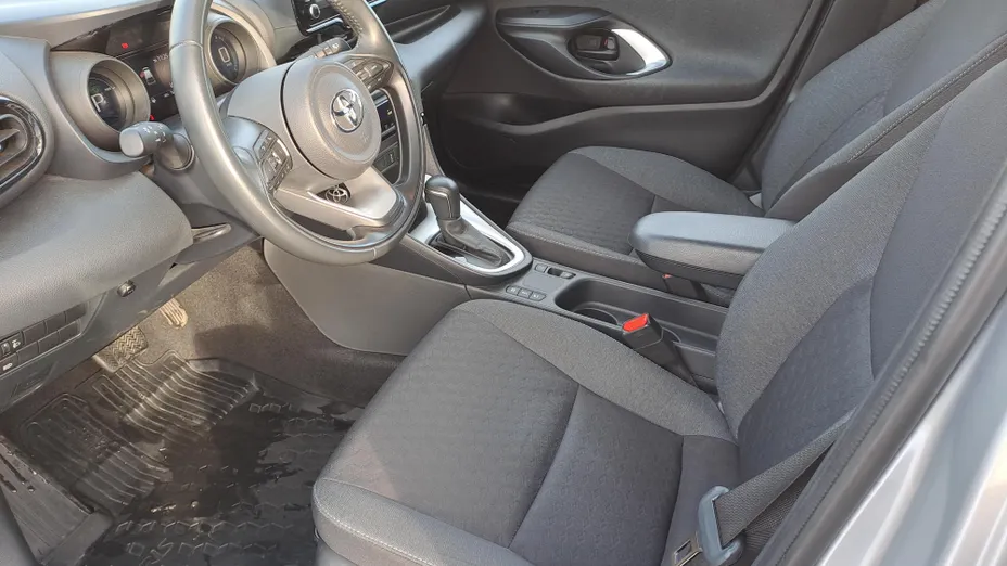 TOYOTA Yaris Yaris Hybrid 1.5 Comfort