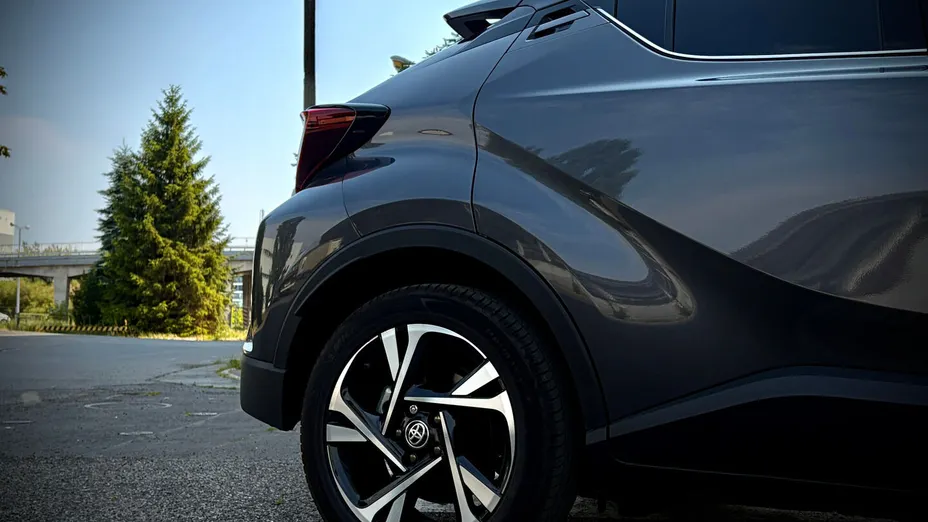 TOYOTA C-HR C-HR 2.0 Hybrid GR Sport