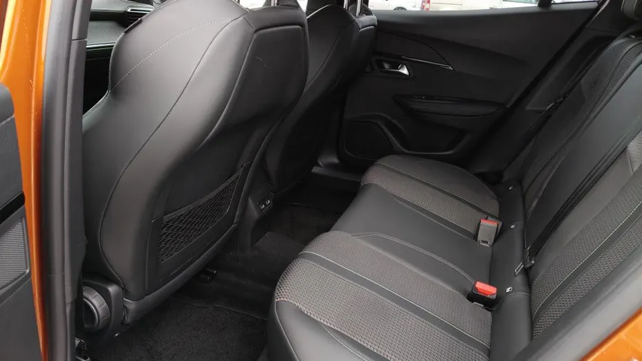 PEUGEOT 2008 2008 BlueHDi 130 GT S&S EAT8