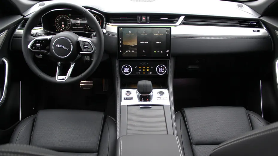 JAGUAR F-Pace F-Pace 2.0 D200 mHEV AWD R-Dynamic SE