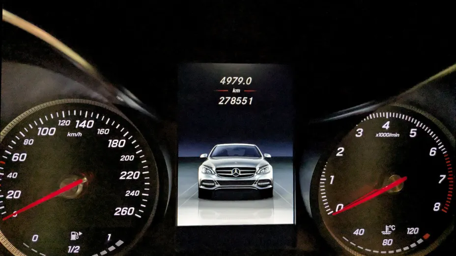 MERCEDES-BENZ C Klasa C 180 CGI BlueEff.