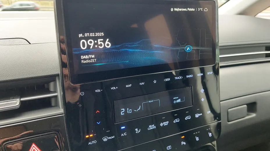 HYUNDAI Staria Staria 1.6 T-GDI HEV Luxury aut Nowy