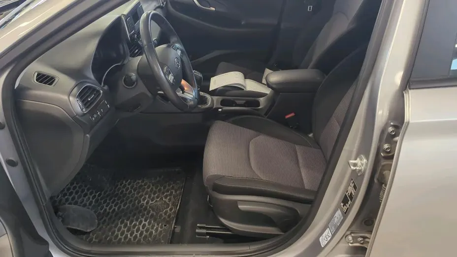 HYUNDAI i30 i30 1.5 DPI Classic +