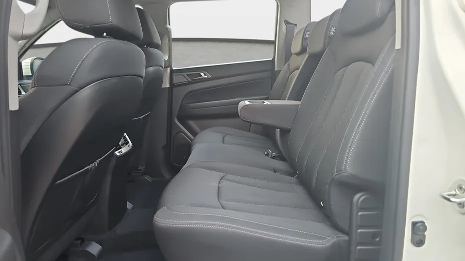 KGM / SSANGYONG Musso Musso Grand 2.2 e-XDi Joy 4WD Nowy