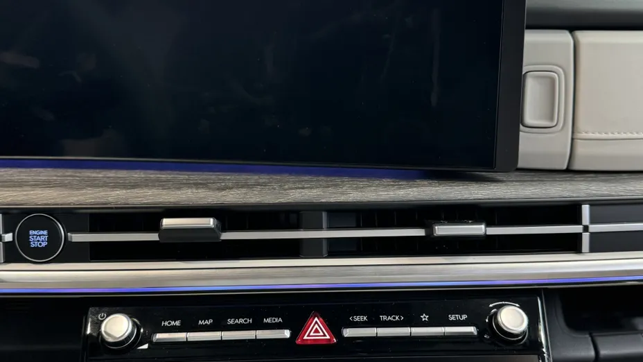 HYUNDAI Santa Fe Santa Fe 1.6 T-GDI HEV Executive aut Nowy