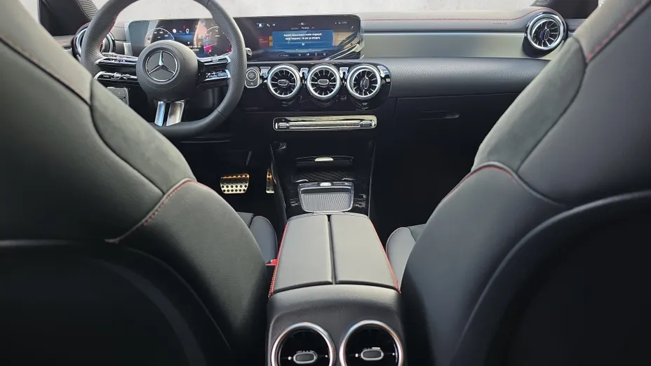MERCEDES-BENZ CLA CLA 200 mHEV AMG Line 7G-DCT Nowy