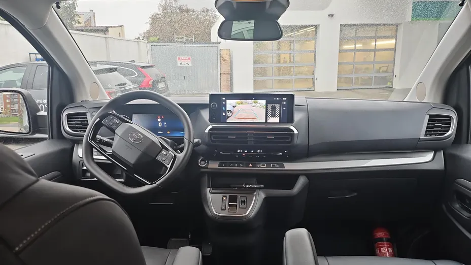 TOYOTA Proace Verso Proace Verso 2.0 D4-D Medium VIP aut