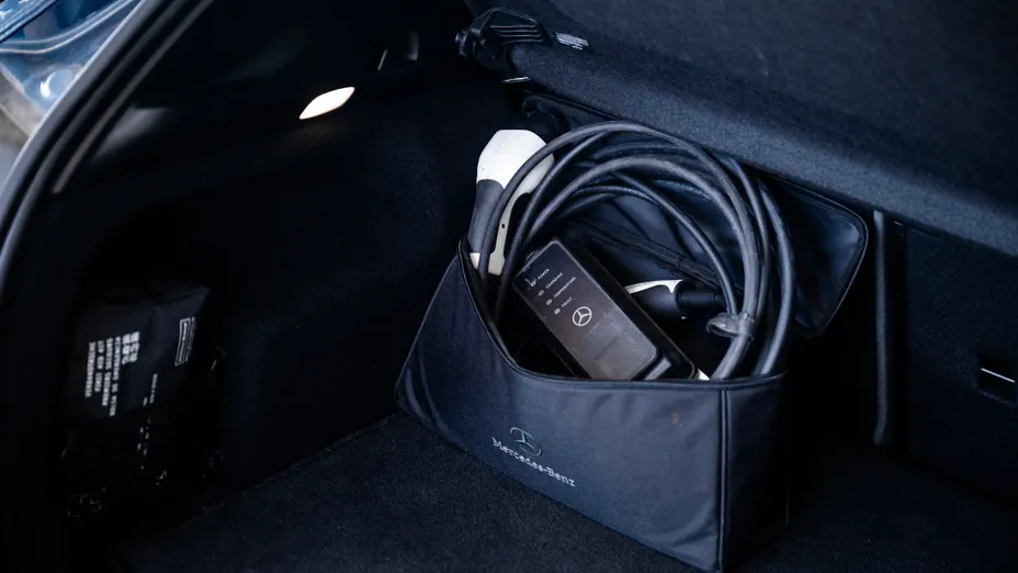 MERCEDES-BENZ EQA EQA 250 66.5kWh Electric Art