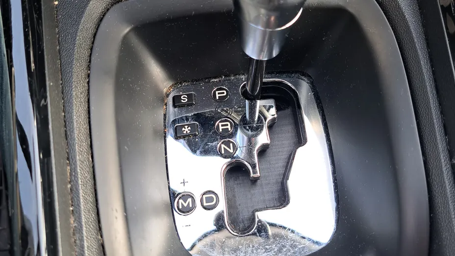 PEUGEOT 2008 2008 1.2 Pure Tech Active S&S EAT6