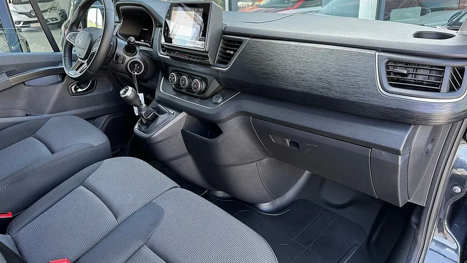RENAULT Trafic Trafic 2.0 dCi L2H1 HD Extra