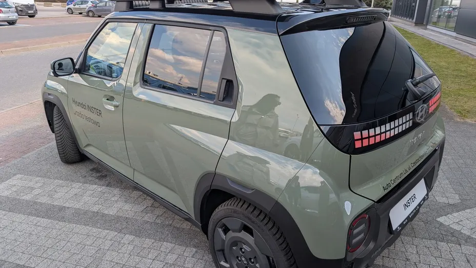 HYUNDAI Inster Inster 49kWh Inster Cross Smart Nowy
