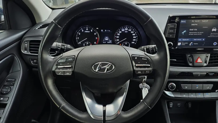 HYUNDAI i30 i30 1.5 T-GDI 48V Smart