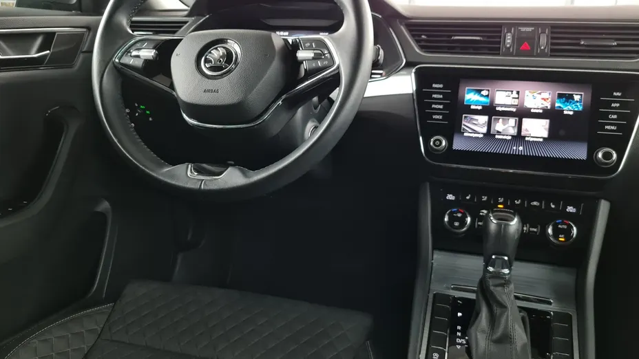 SKODA Superb Superb 2.0 TDI SCR Ambition DSG