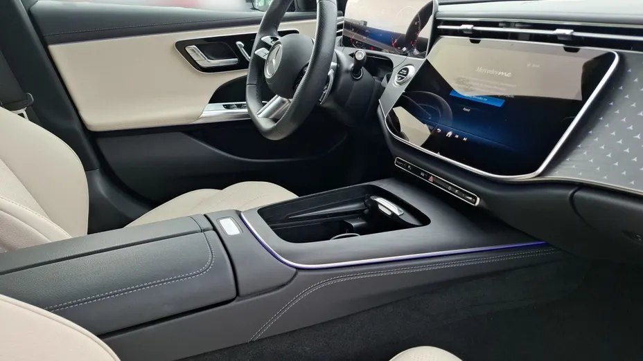 MERCEDES-BENZ E Klasa E 200 mHEV AMG 9G-Tronic