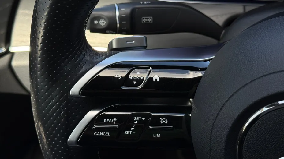 MERCEDES-BENZ E Klasa E 220 d 4-Matic AMG