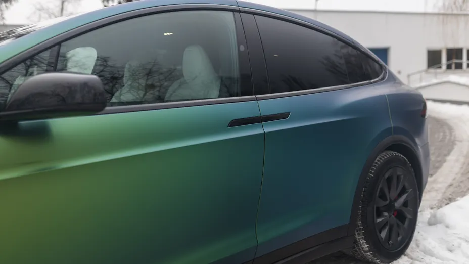 TESLA Model X X Plaid