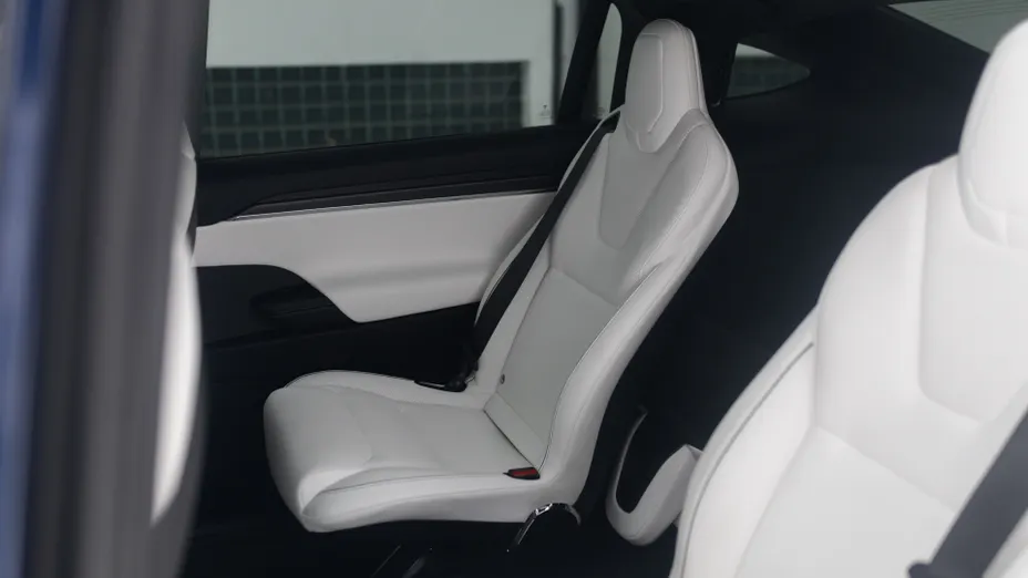 TESLA Model X X Plaid