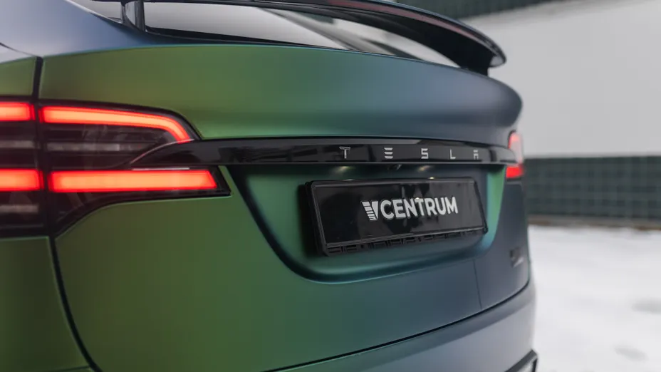 TESLA Model X X Plaid