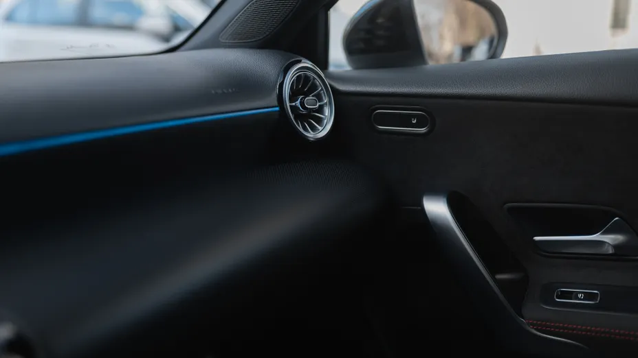 MERCEDES-BENZ A Klasa A 250 e AMG Line 8G-DCT