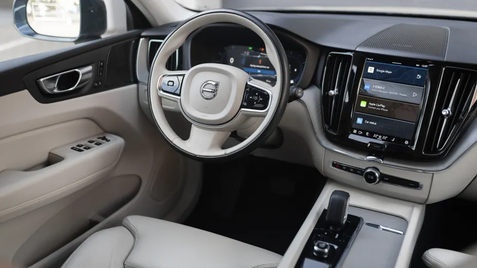 VOLVO XC60 XC60 B4 D AWD Plus Bright aut