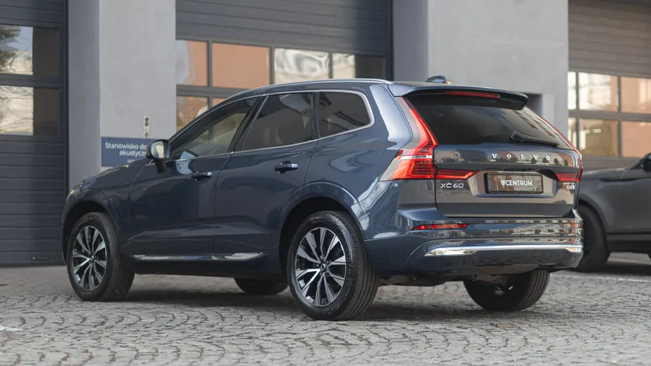 VOLVO XC60 XC60 B4 D AWD Plus Bright aut