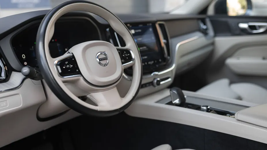 VOLVO XC60 XC60 B4 D AWD Plus Bright aut