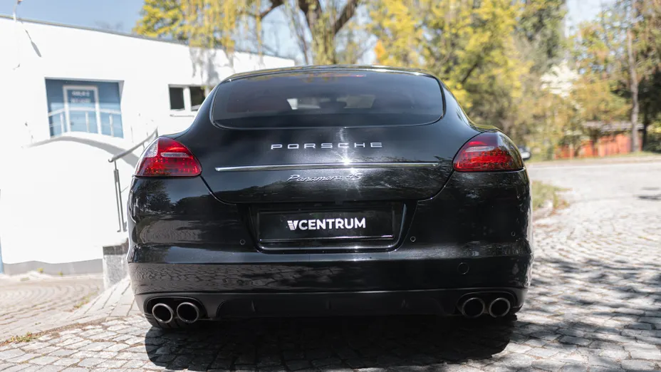 PORSCHE Panamera Panamera 4
