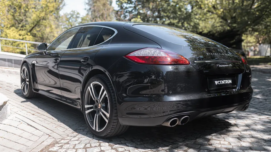 PORSCHE Panamera Panamera 4