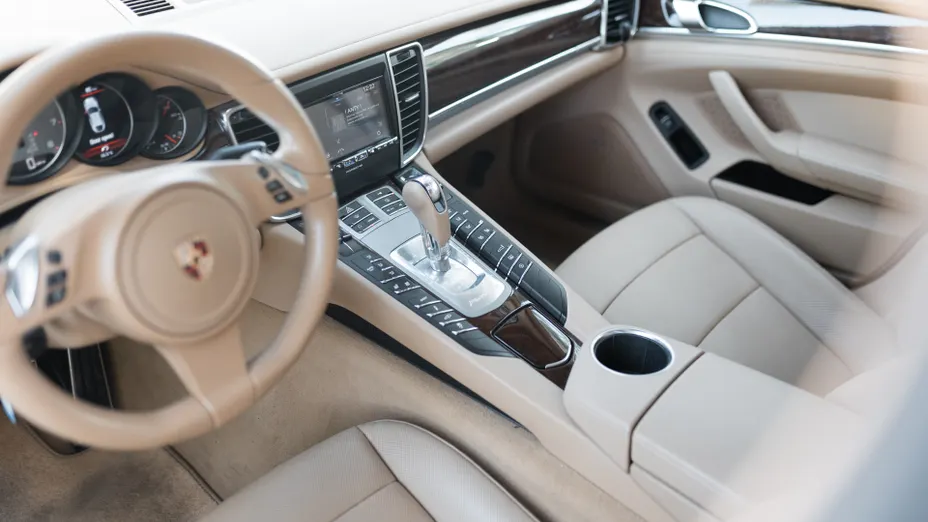 PORSCHE Panamera Panamera 4