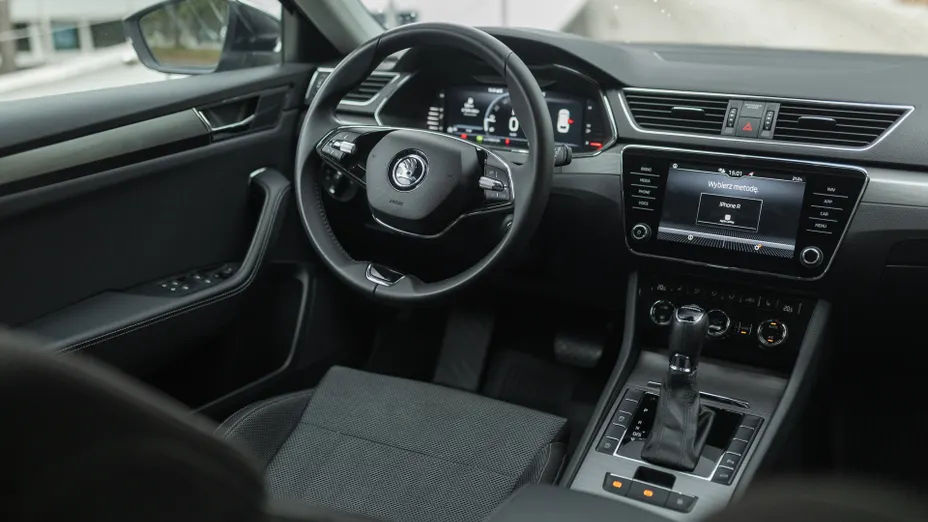 SKODA Superb Superb 2.0 TDI SCR Style DSG