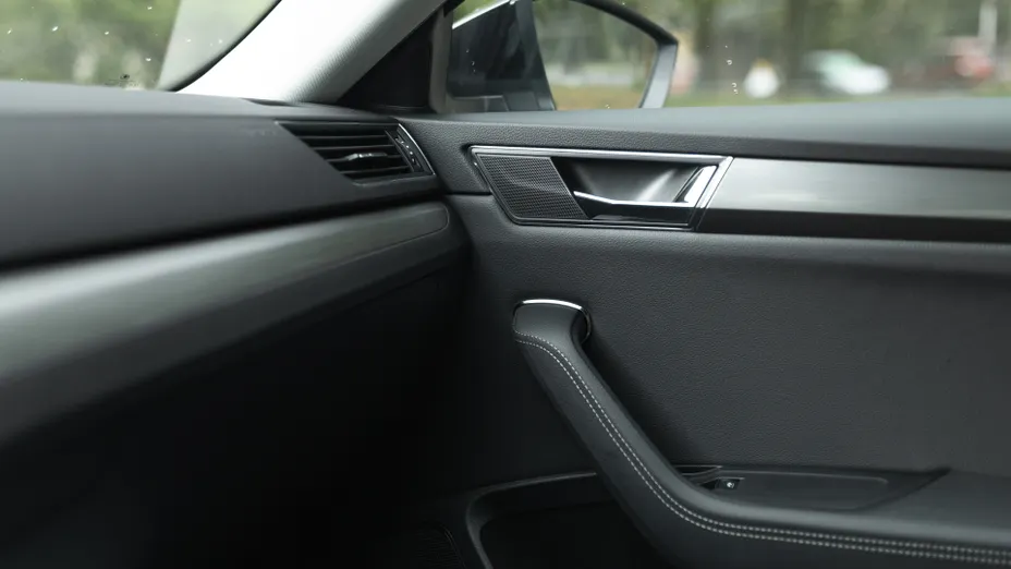 SKODA Superb Superb 2.0 TDI SCR Style DSG