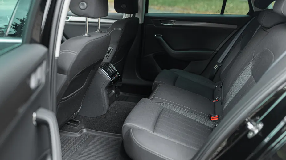 SKODA Superb Superb 2.0 TDI SCR Style DSG