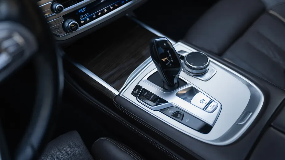 BMW Seria 7 750i L xDrive