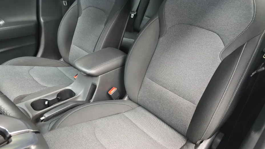 HYUNDAI i30 i30 1.0 T-GDI Smart