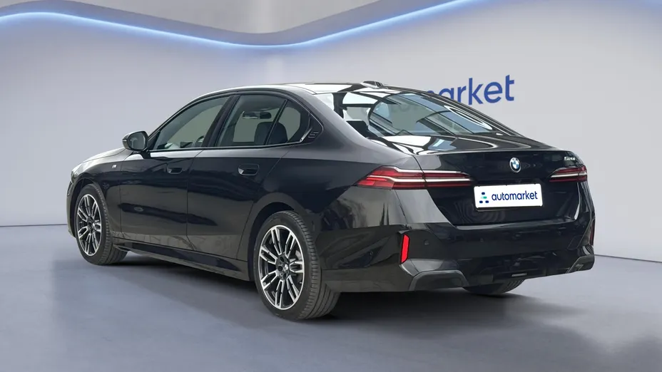 BMW Seria 5 520i mHEV M Sport aut