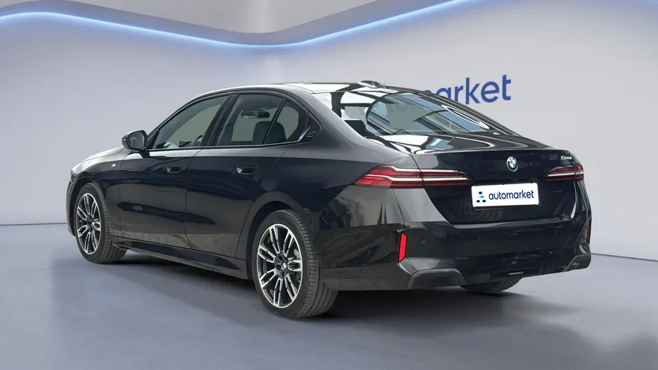 BMW Seria 5 520i mHEV M Sport aut